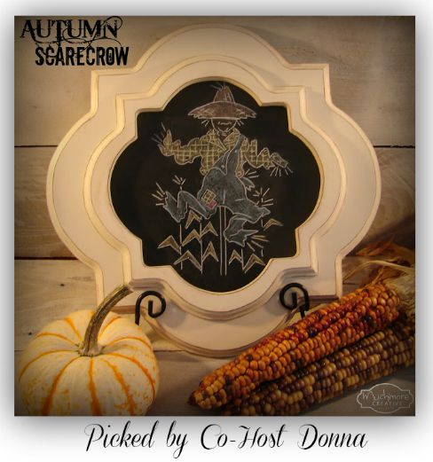autumn-scarecrow-chalkboard-much-more-creative